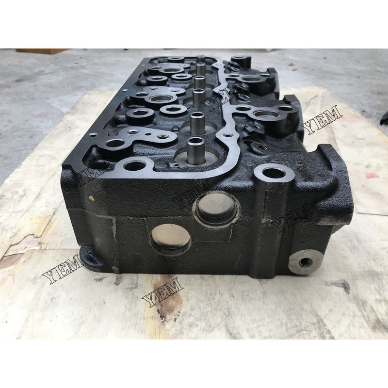 PE6T Cylinder Head For Nissan Loaded Remachined Engine