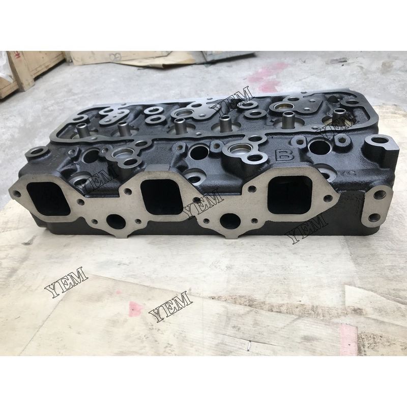 PE6T Cylinder Head For Nissan Loaded Remachined Engine